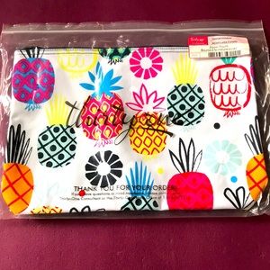 Thirty one zipper pouch. New
